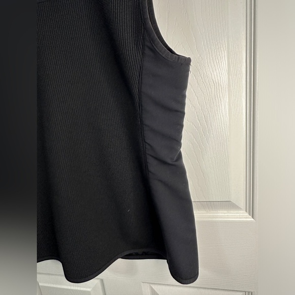 Fabletics Pace Knit Vest - Picture 5 of 16